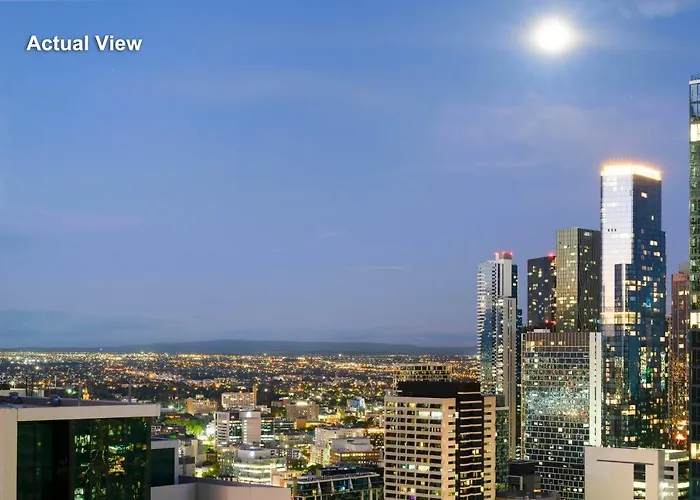 2Br Cbd Pad, City Views, Free Parking, Pool, Gym